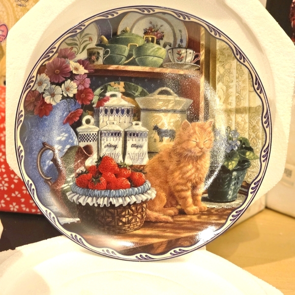 Bradford Exchange Decor Plate Cat Mabels Sunny Retreat with Certificate - Picture 1 of 3